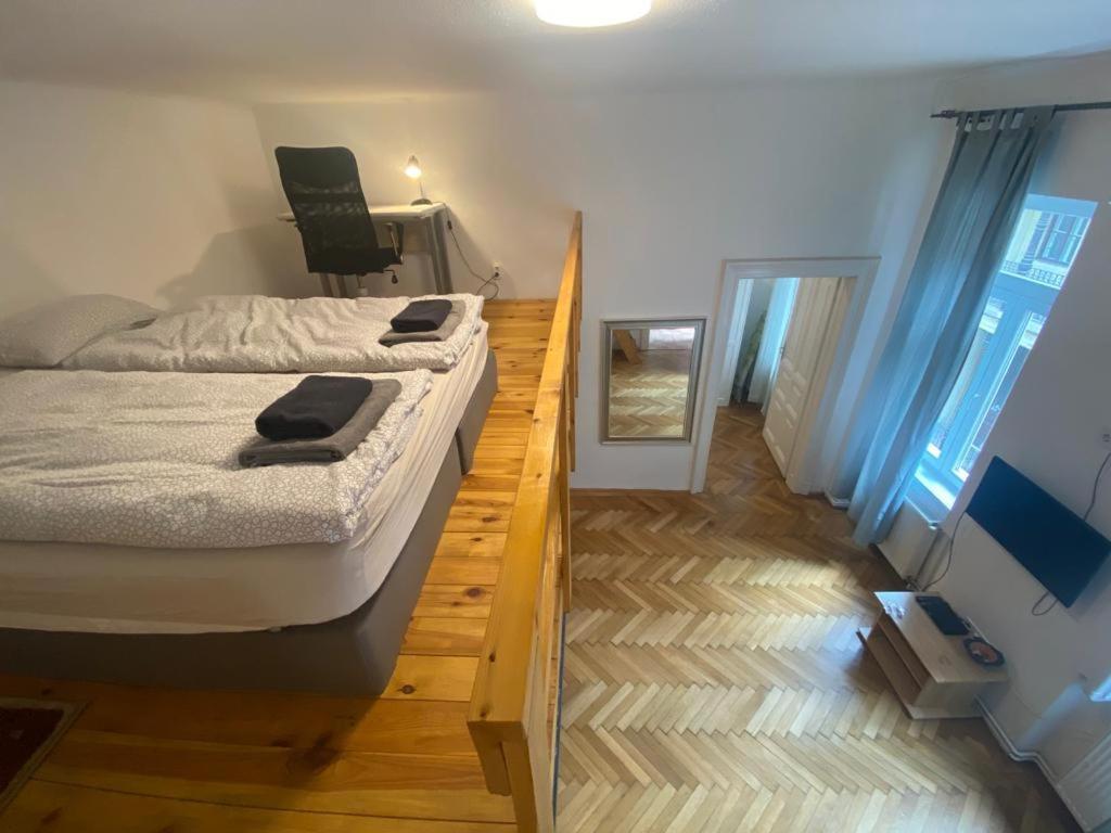 Ac With Free Parking At Acacia St, City Center Budapest Ngoại thất bức ảnh