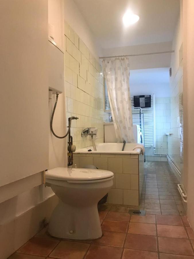 Ac With Free Parking At Acacia St, City Center Budapest Ngoại thất bức ảnh